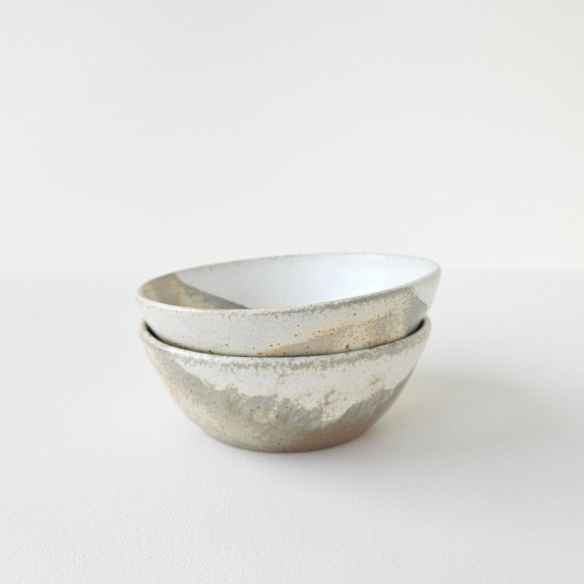 Set of Two Glazed Stoneware Small Serving Dishes – Anne-Cécile Prunier – Ambrugeat (Corrèze), 2026