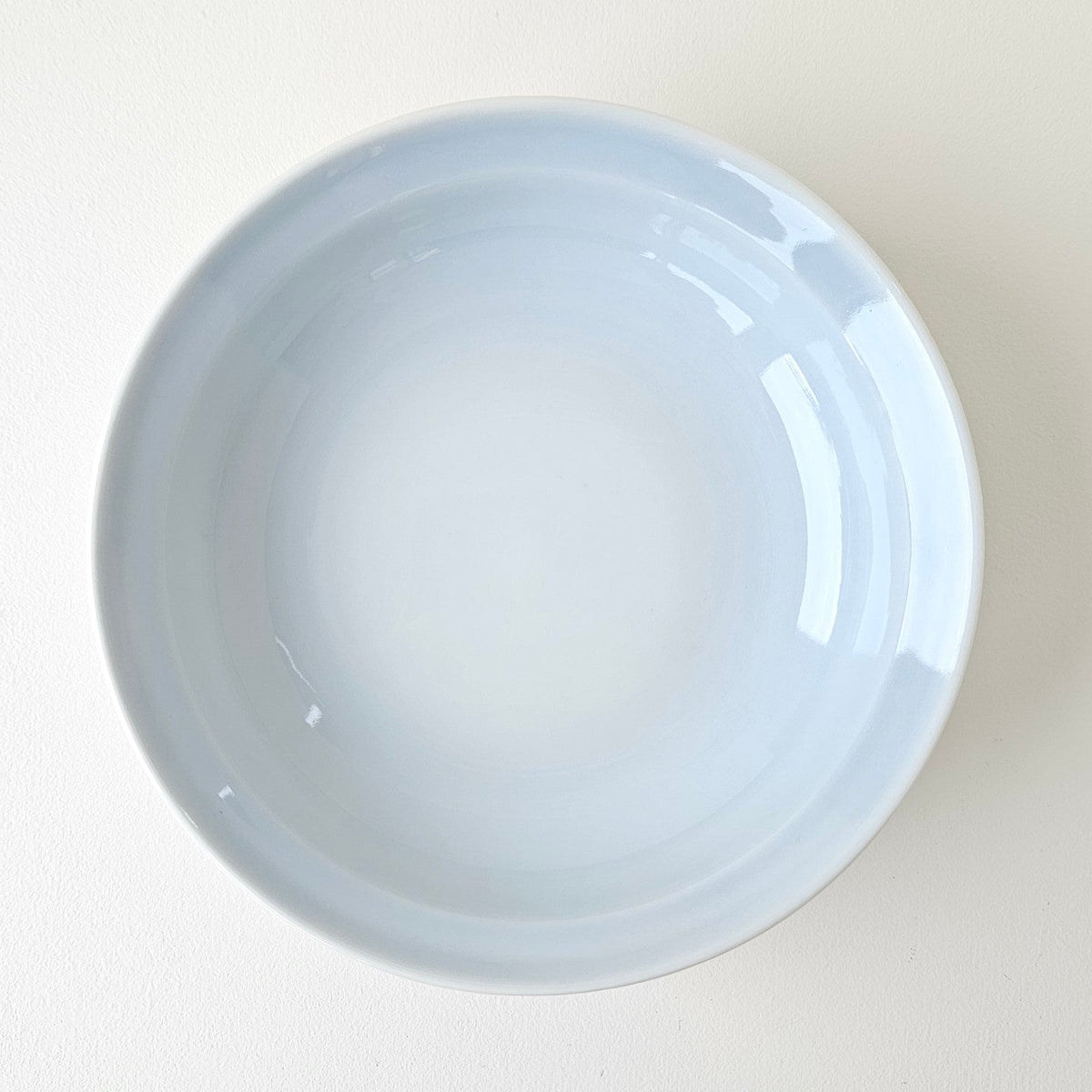 Quatre assiettes à dessert creuses – Aluminite – Manufacture René Frugier – Limoges, v. 1930–1940