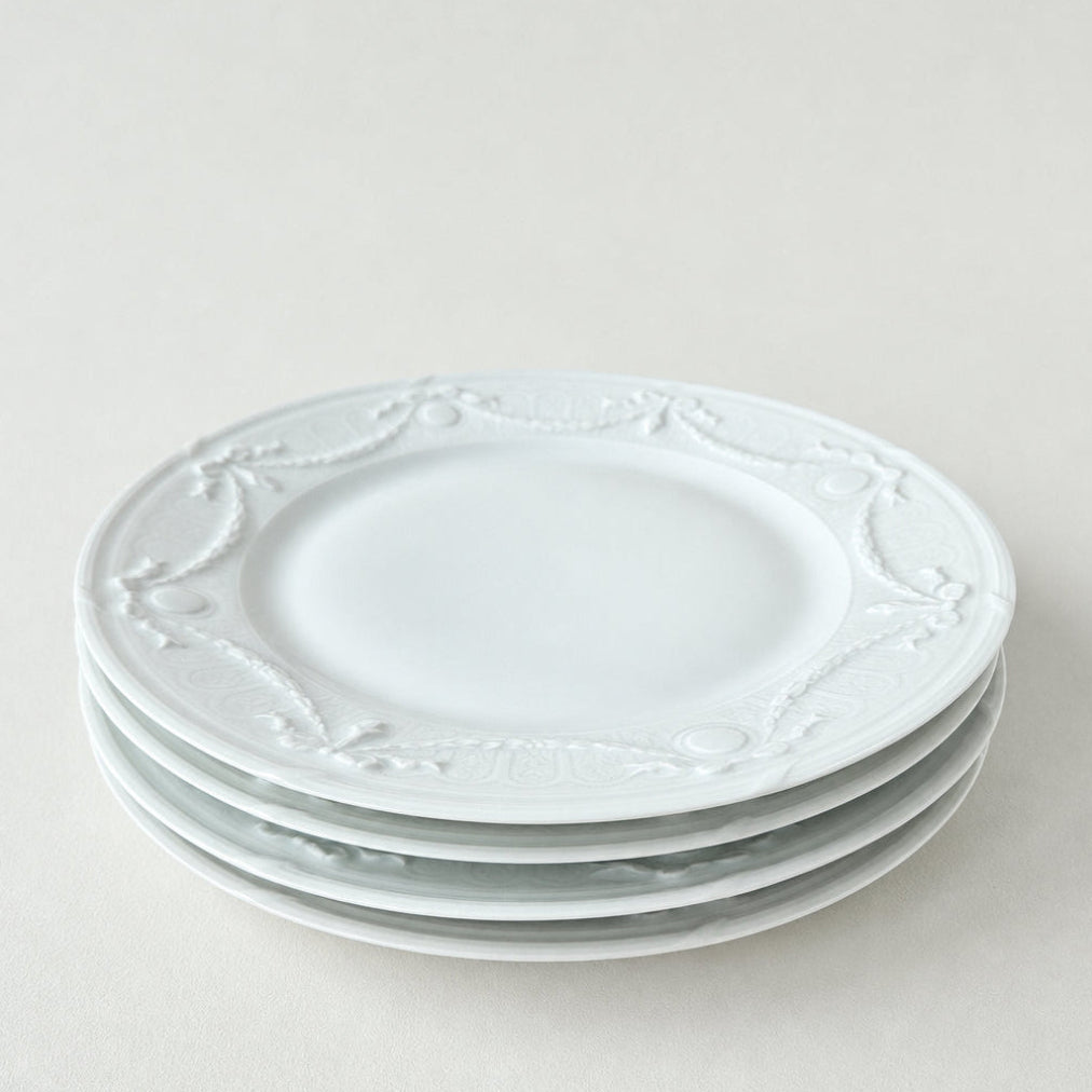 Suite de quatre assiettes à dessert – Manufacture Lafarge – Limoges, v. 1963-1970