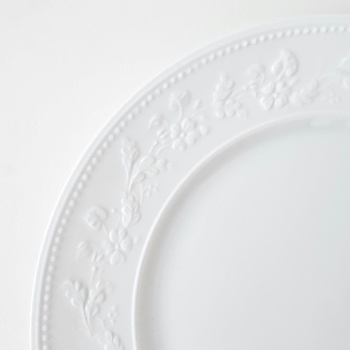 Suite de six assiettes plates – Georgia – Manufacture J.L. Coquet – Saint-Léonard-de-Noblat, XXIe s.