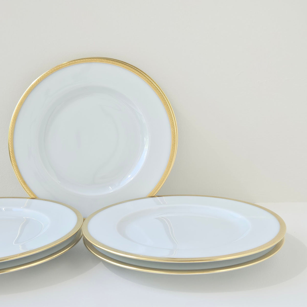 Suite de six assiettes à pain – Incrustation – Manufacture Haviland – Limoges, XXIe s.