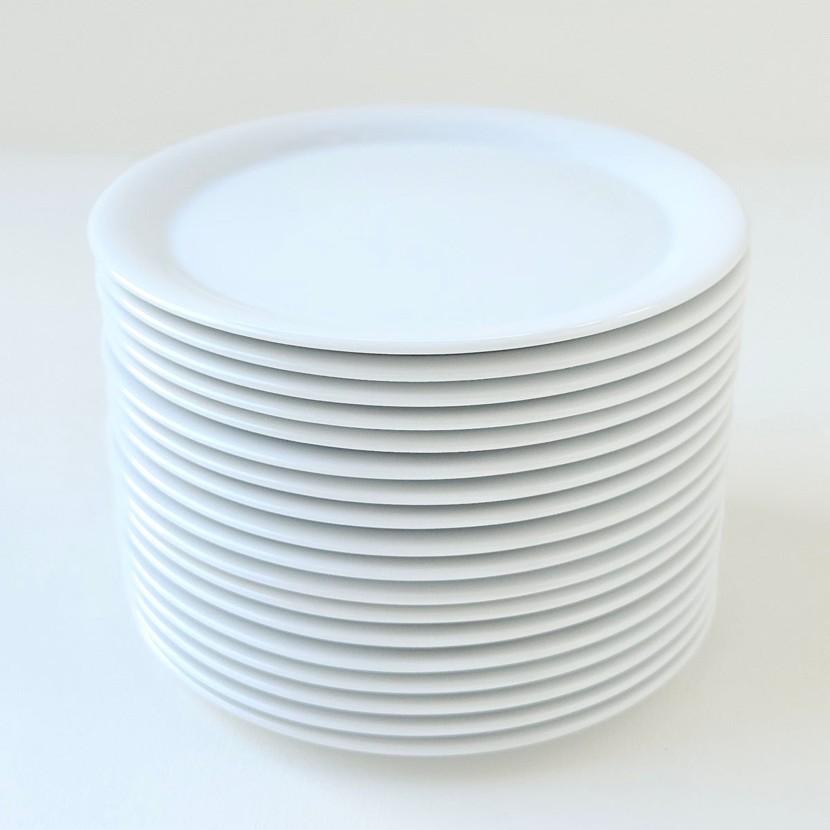 Set of Six Extra-Shallow Bread Plates – Manufacture Raynaud – Limoges, 21st Century