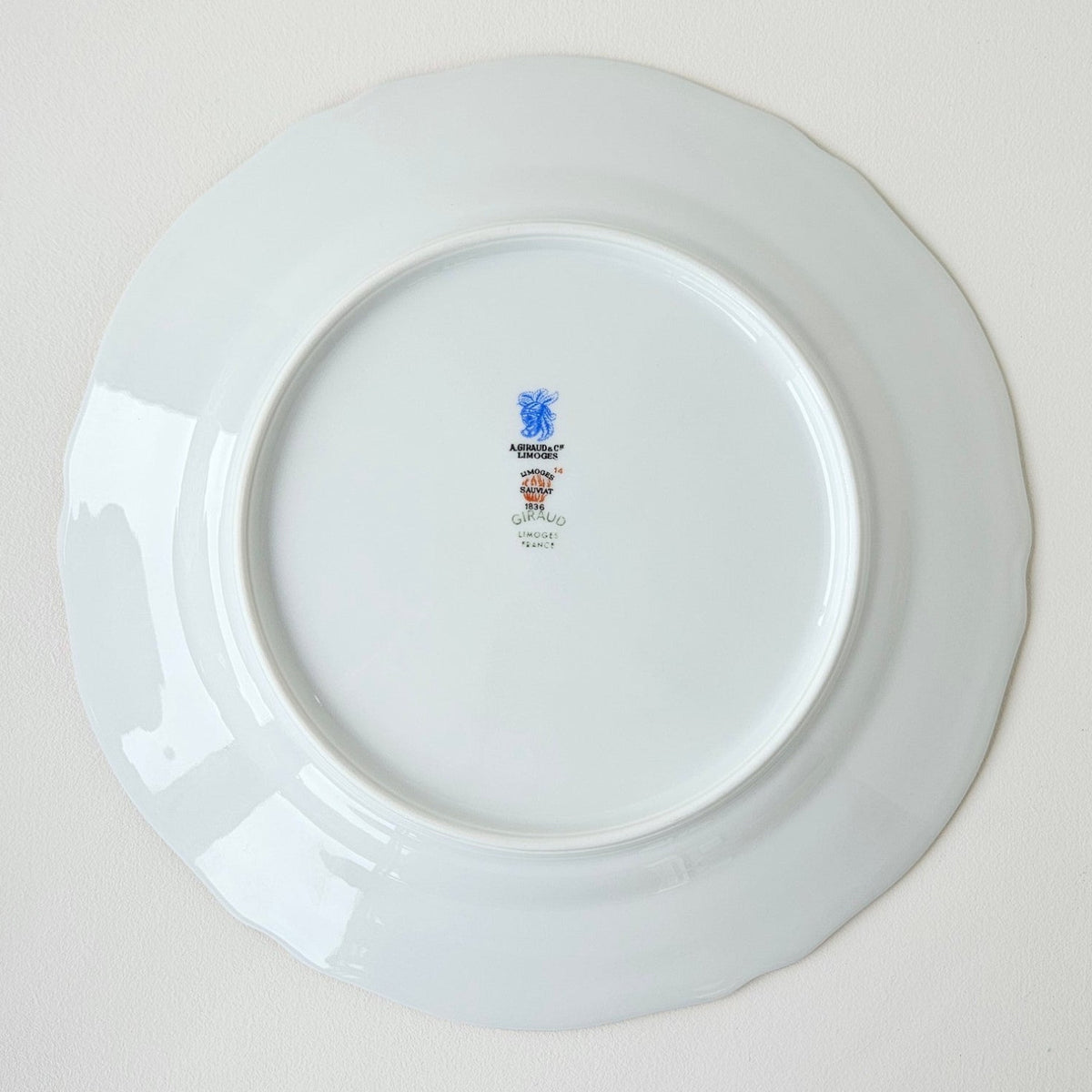 Assiette plate – Manufacture A. Giraud & Cie – Sauviat-sur-Vige, v. 1967–1979