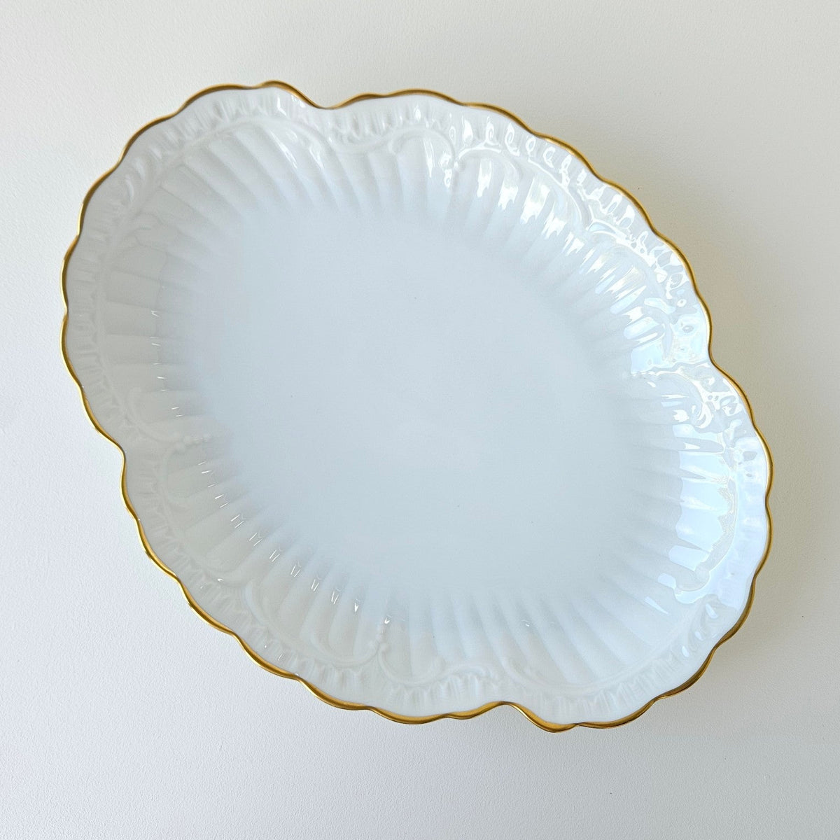 Oval Serving Platter – Gold Trim – Manufacture Chastagner – Limoges, 2nd Half of the 20th Century