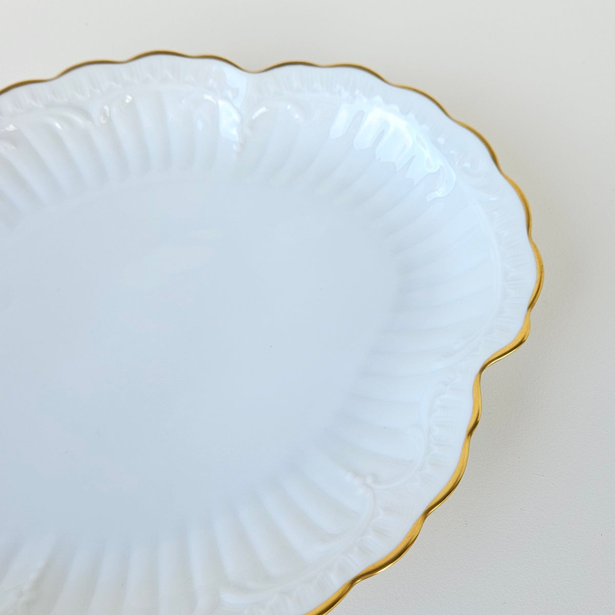 Oval Serving Platter – Gold Trim – Manufacture Chastagner – Limoges, 2nd Half of the 20th Century