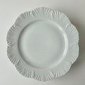 Suite de six assiettes à dessert – Manufacture Royal Limoges – 2e moitié du XXᵉ s.