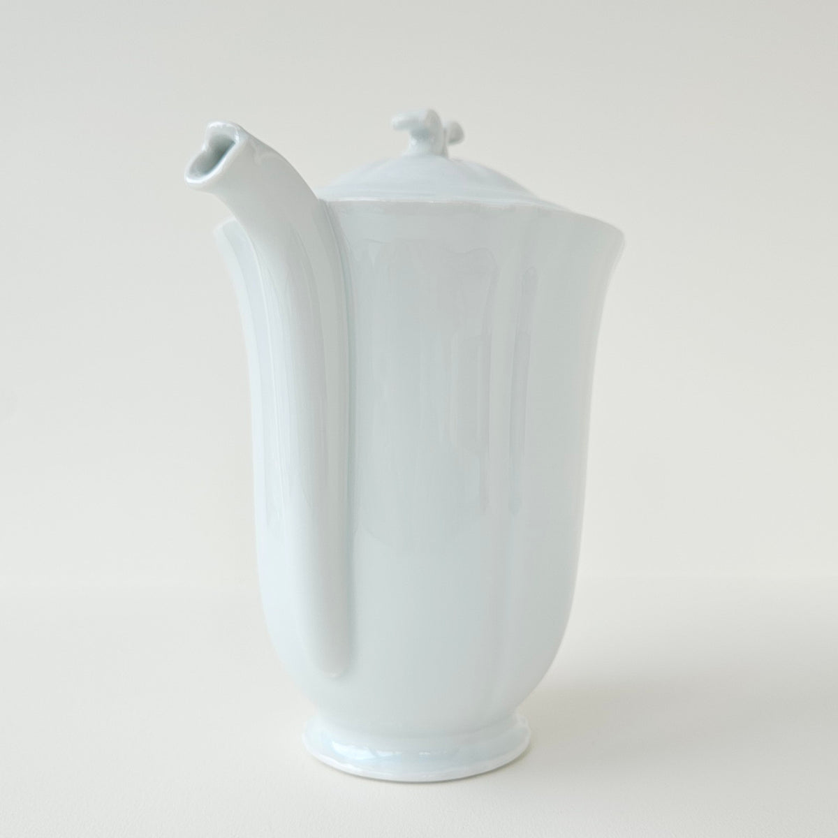 Coffee Pot – Limoges Porcelain – Mid-20th Century