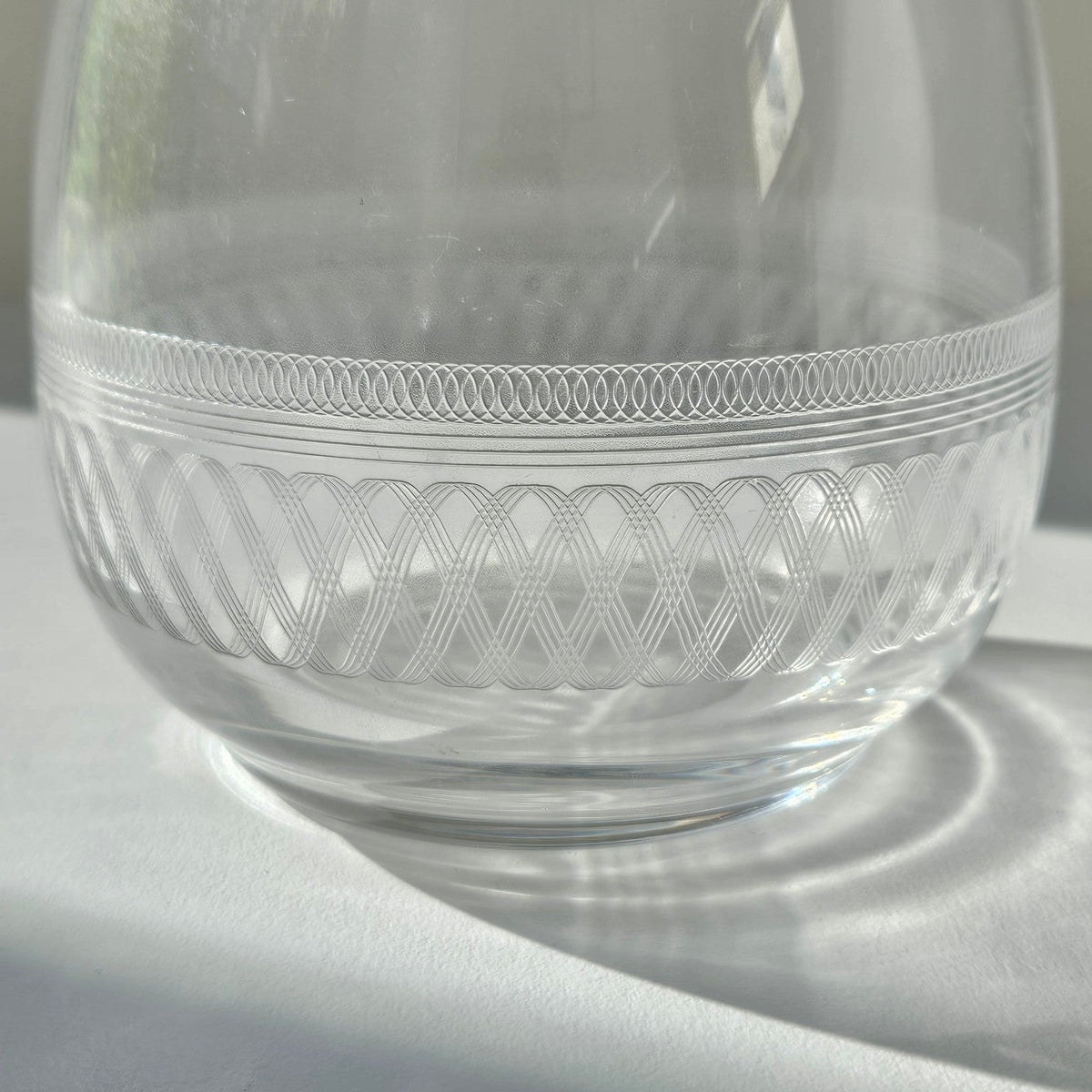 Carafe à décanter en verre gravé – France, milieu du XXᵉ s.