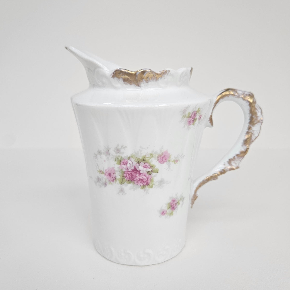 Pot à lait – Décor de roses – Porcelaine de Limoges – v. 1950