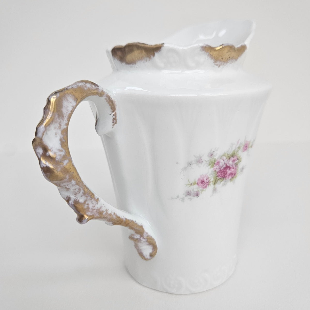 Pot à lait – Décor de roses – Porcelaine de Limoges – v. 1950