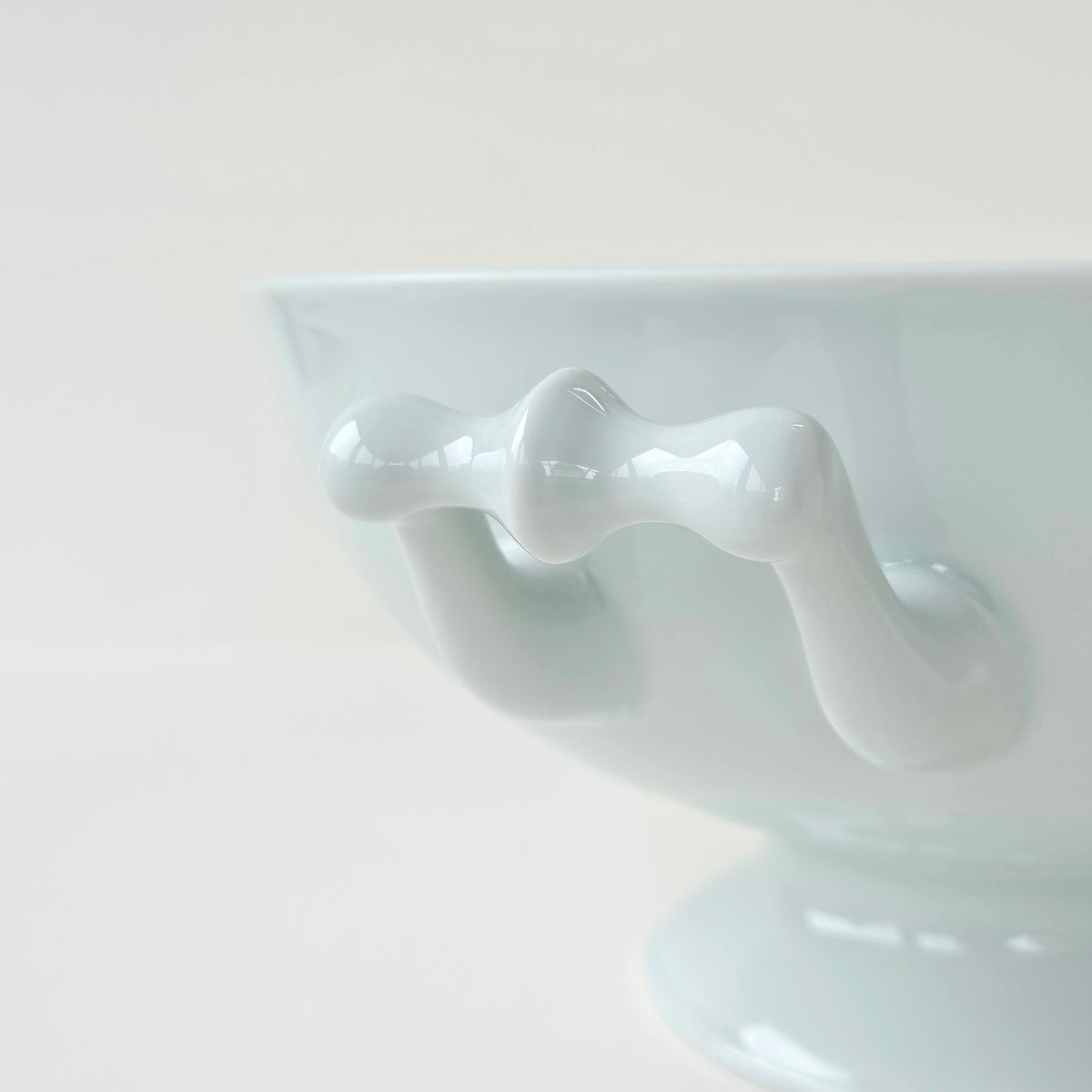 Celadon Porcelain Compote – Manufacture Haviland – Early 21st Century.