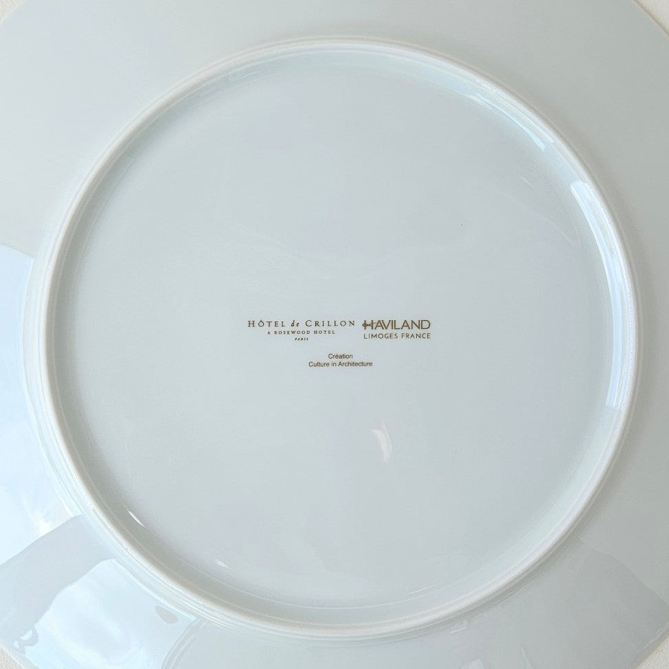 Plat de service / Assiette de présentation – Hôtel de Crillon – Manufacture Haviland – Limoges, XXIe s.