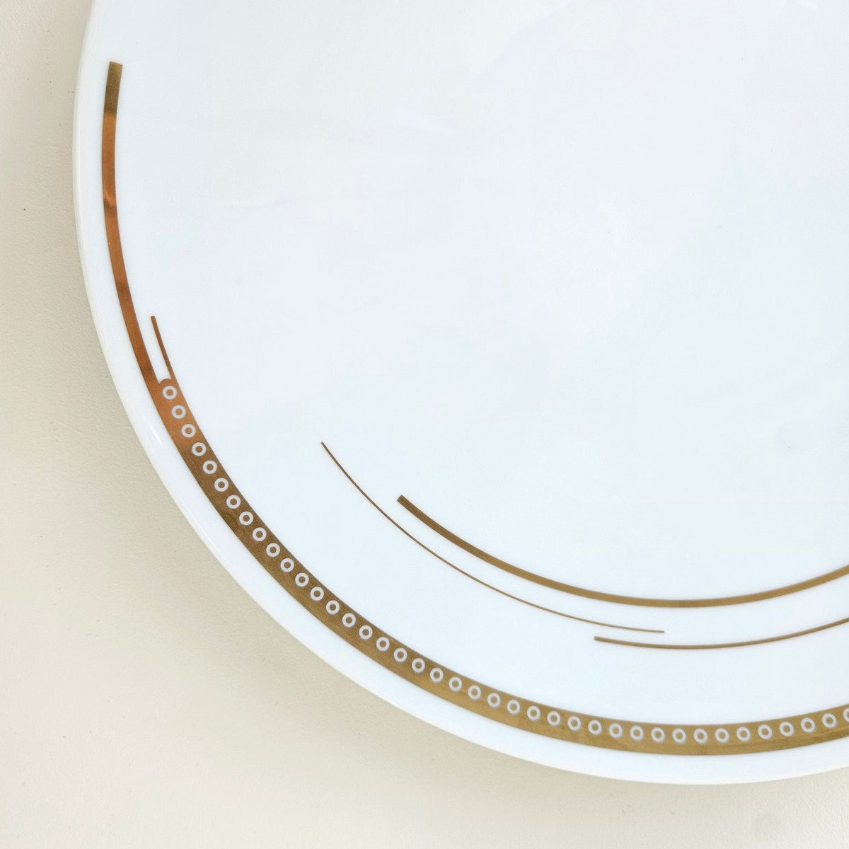 Plat de service / Assiette de présentation – Hôtel de Crillon – Manufacture Haviland – Limoges, XXIe s.