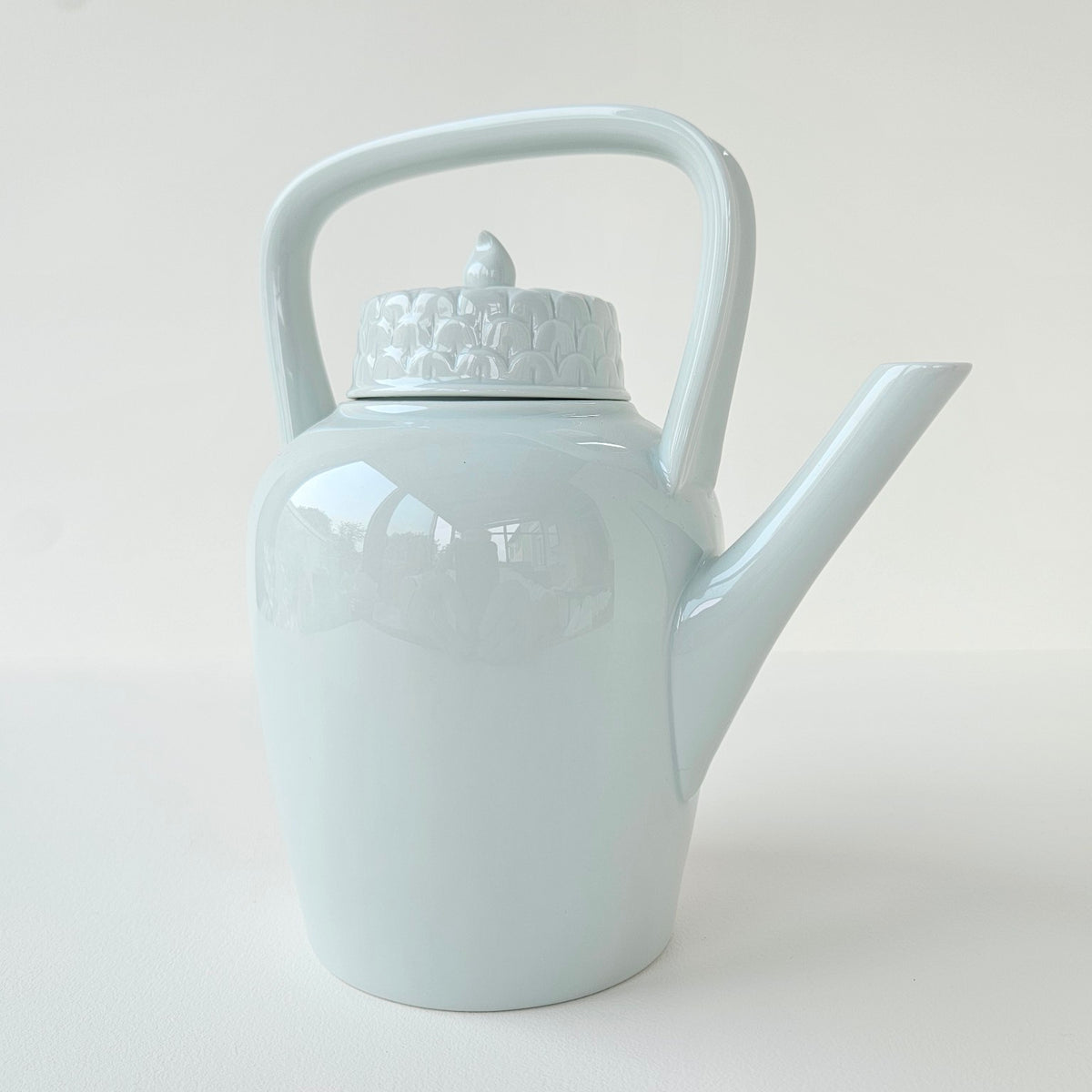 Celadon Porcelain Teapot – Manufacture Haviland – Early 21st Century