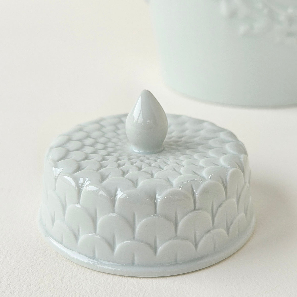 Celadon Porcelain Teapot – Manufacture Haviland – Early 21st Century