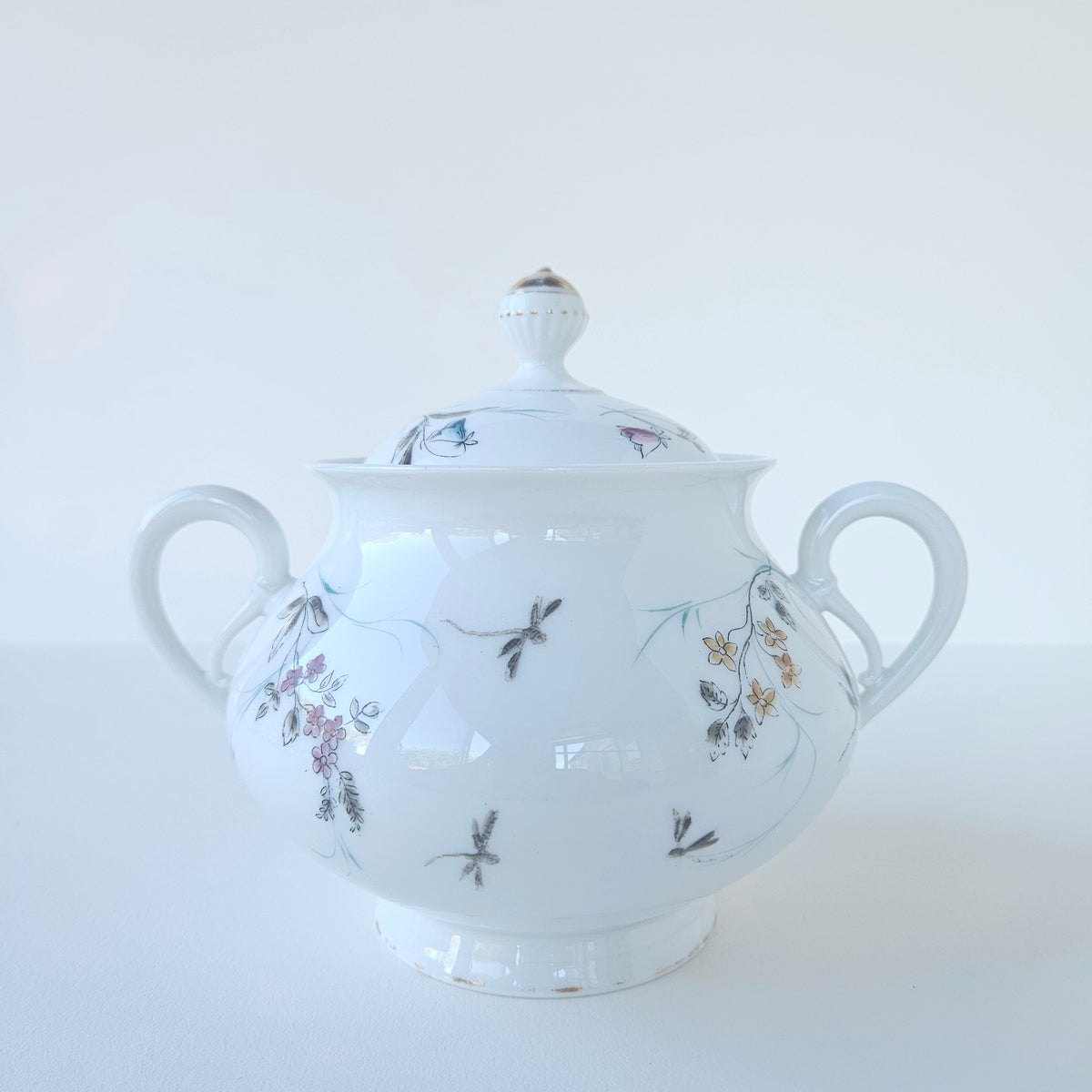 Sucrier couvert – Manufacture Jean Pouyat – Limoges, v. 1900-1910