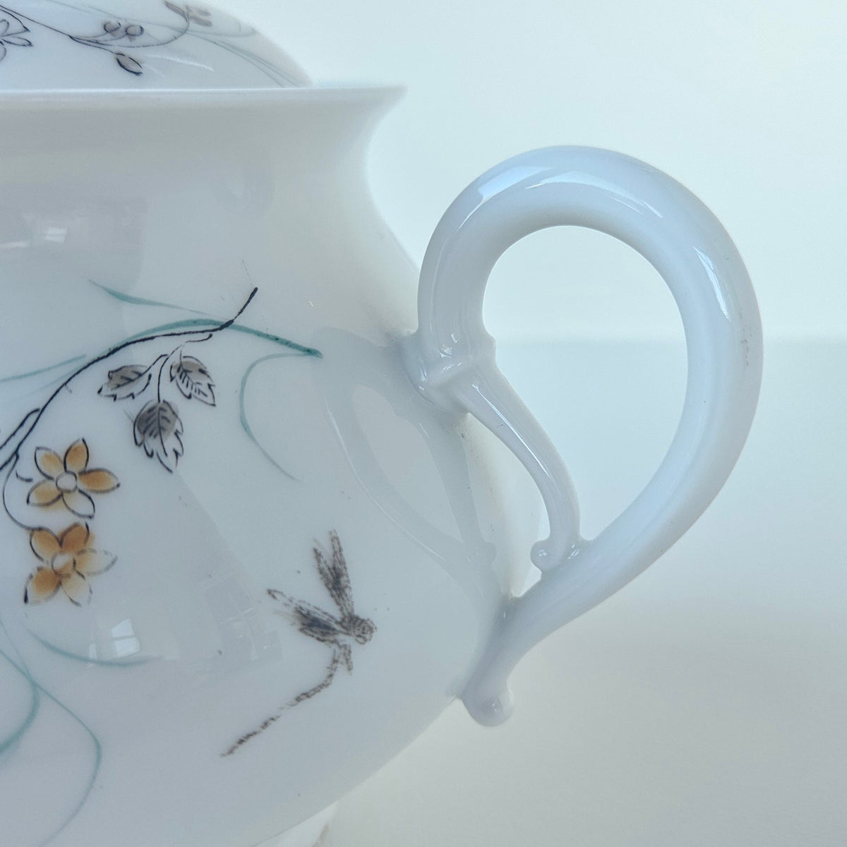 Sucrier couvert – Manufacture Jean Pouyat – Limoges, v. 1900-1910