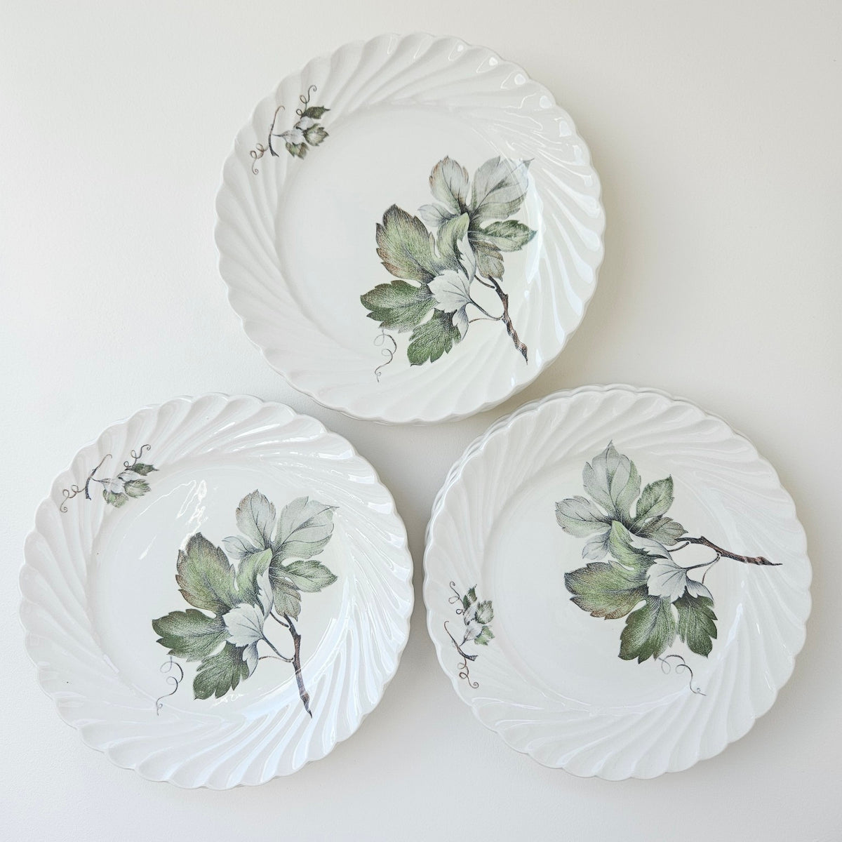 Assiettes à dessert en faïence fine – Manufacture K&G – Lunéville, v. 1970-1980