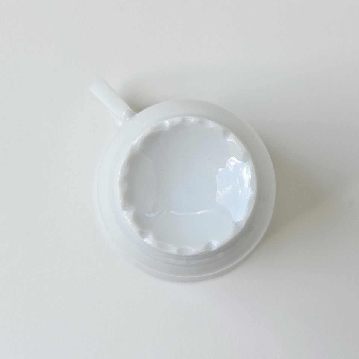 Pair of Very Fine Porcelain Coffee Cups – Limoges, 1st half of the 20th century