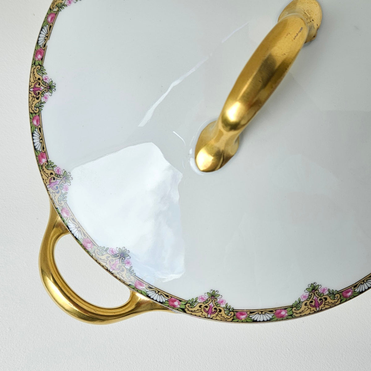 Petit légumier couvert – Manufacture Elite Works (Bawo & Dotter) – Limoges, v. 1900-1914