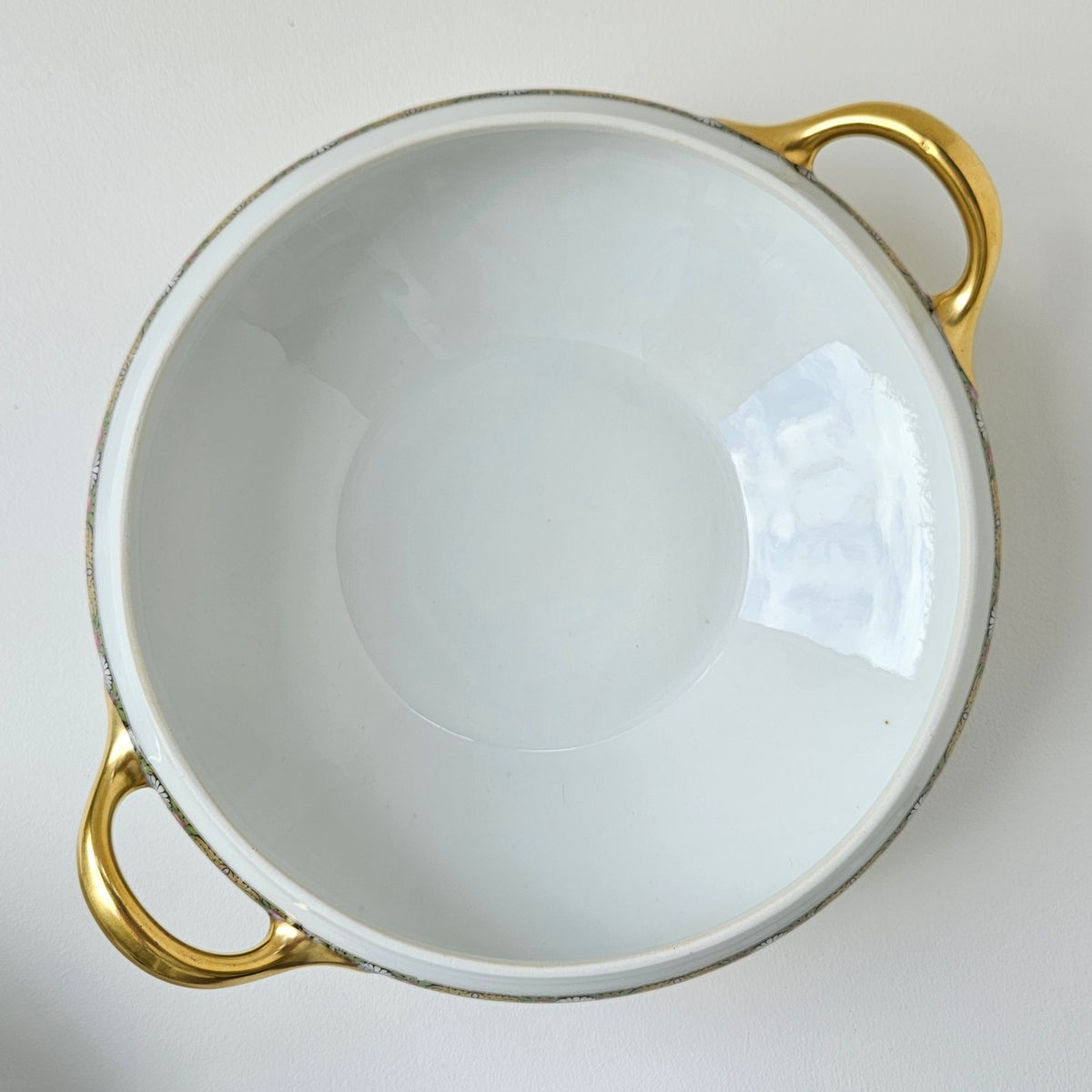 Petit légumier couvert – Manufacture Elite Works (Bawo & Dotter) – Limoges, v. 1900-1914