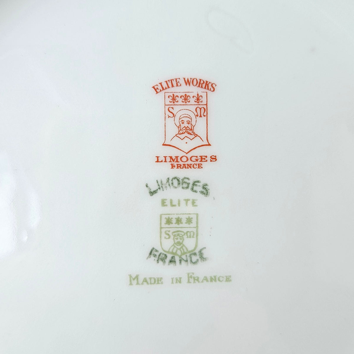 Petit légumier couvert – Manufacture Elite Works (Bawo & Dotter) – Limoges, v. 1900-1914