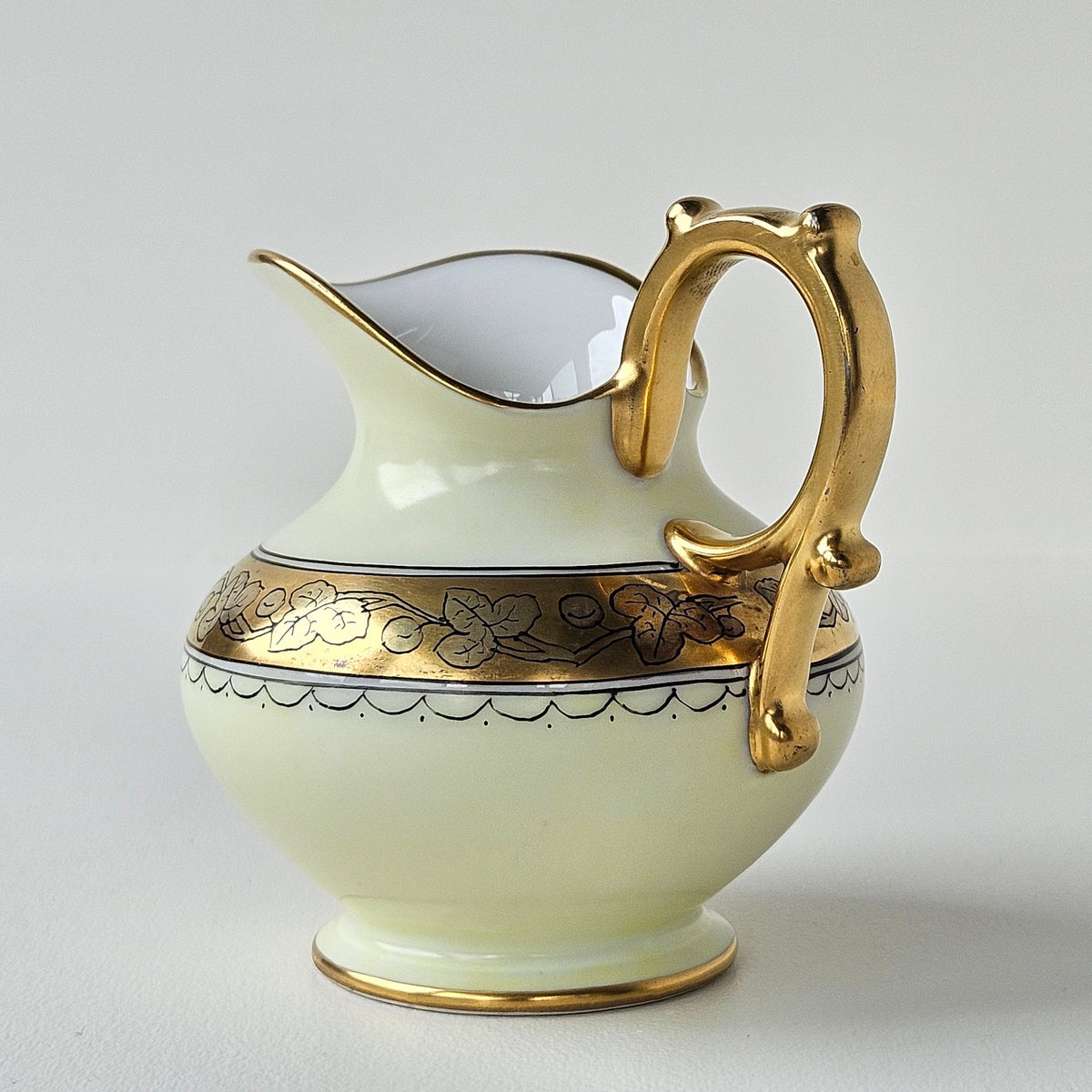 Crémier - Décor E. W. Donath – Manufacture Plainemaison Frères – Limoges, v. 1905