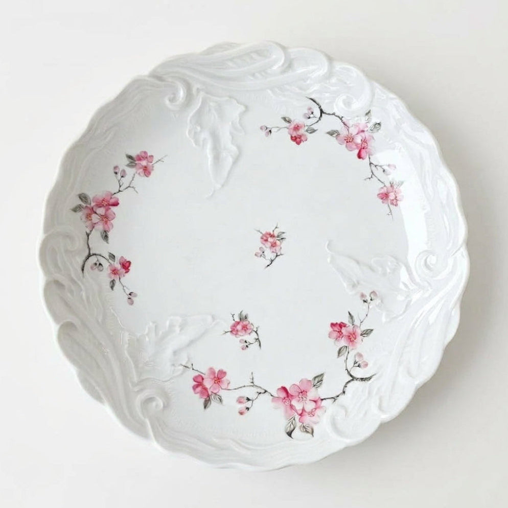 Plat de service creux – Décor japonisant – Limoges, 2e moitié du XXᵉ s.