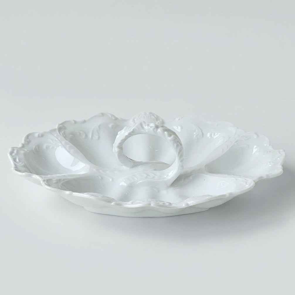 Grand serviteur en porcelaine blanche émaillée – Limoges, 2e moitié du XXᵉ s.