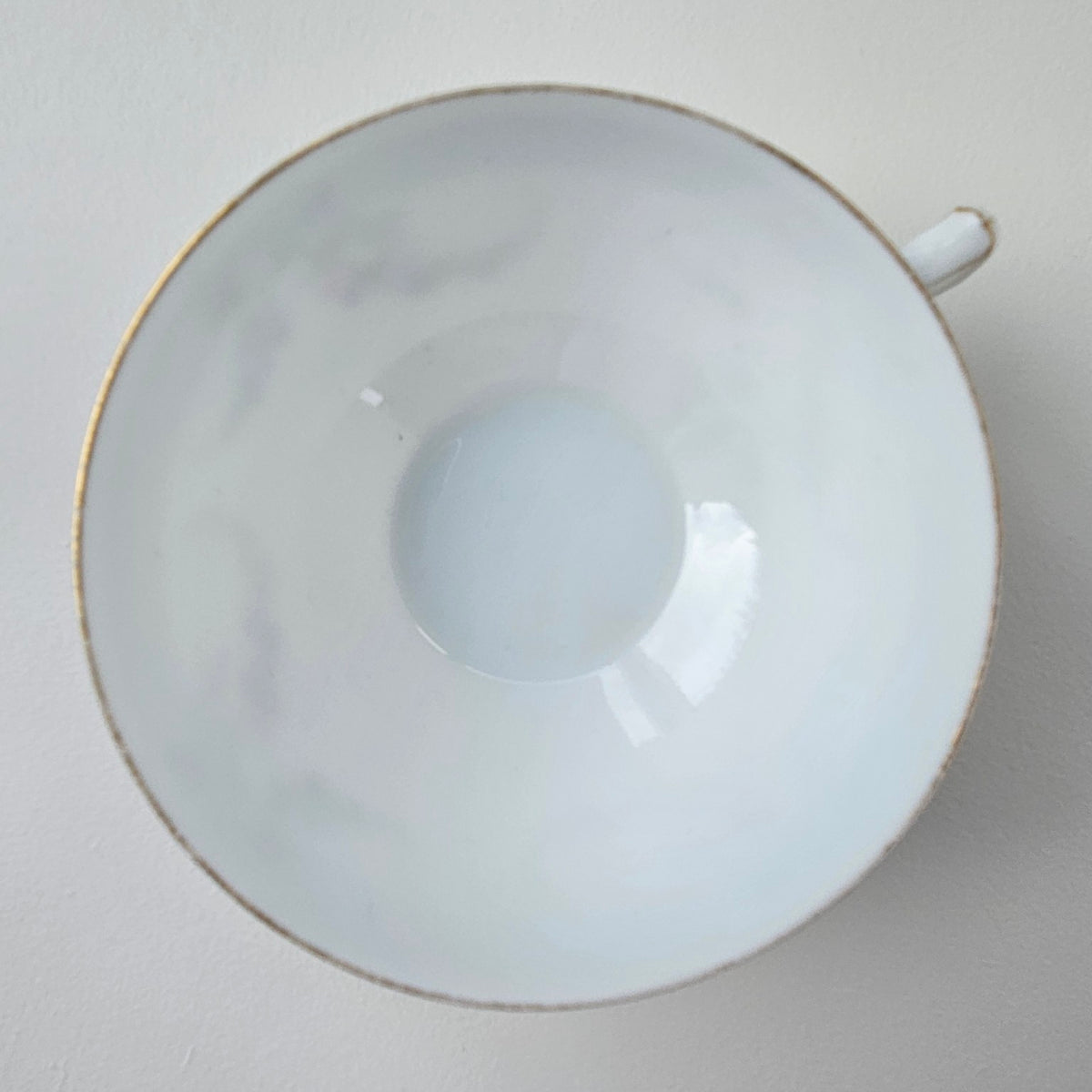 Tasse en porcelaine fine de Limoges – Manufacture Jean Pouyat – Limoges, v. 1900
