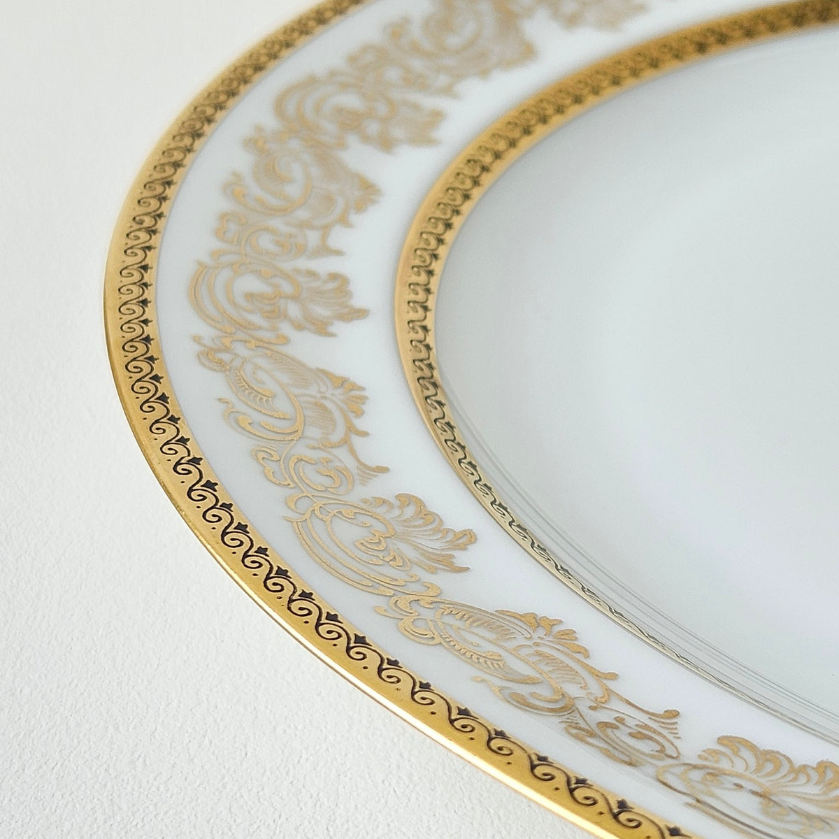 Assiette plate – Manufacture Chastagner – Limoges, 2e moitié du XXᵉ s.