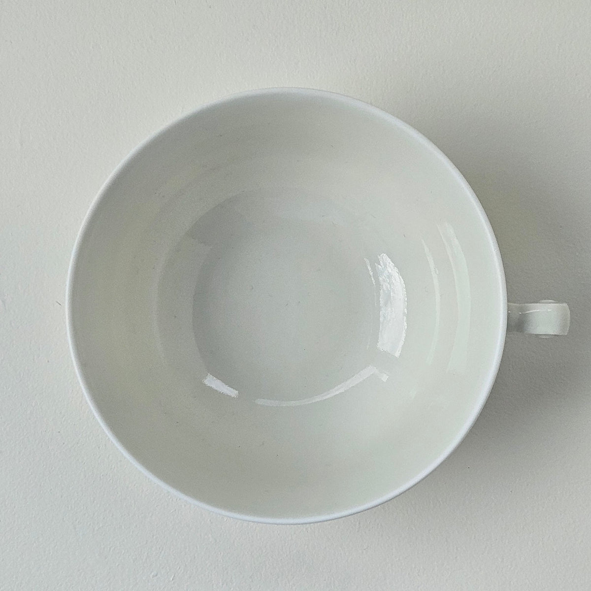 Ensemble de six tasses à thé – Manufacture Raynaud – Limoges, v. 1920-1925