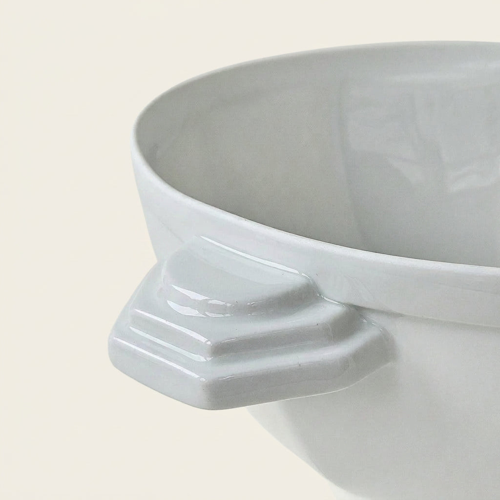 Saladier à reliefs géométriques – Manufacture Porcelaine Limousine – Limoges, v. 1930