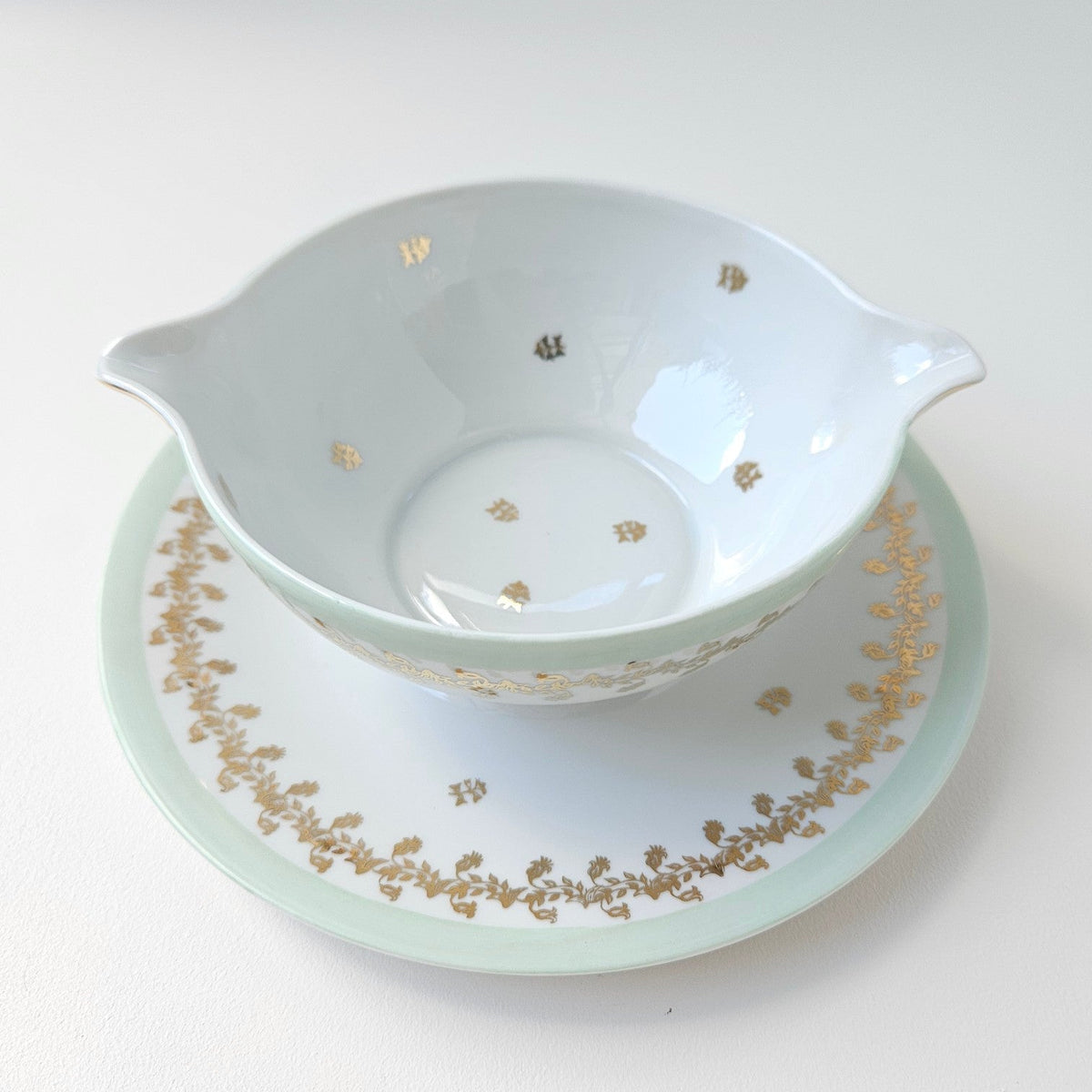 Saucière sur dormant – Manufacture Charles Ahrenfeldt – Limoges, v. 1962-1969