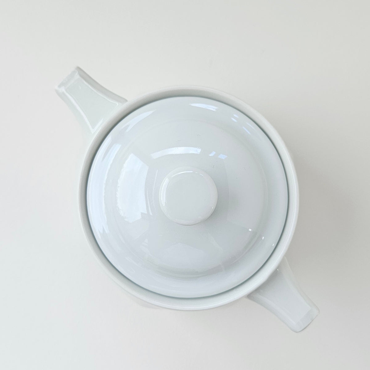 Petit sucrier couvert – Art déco – Aluminite Frugier – Limoges, v. 1920-1930