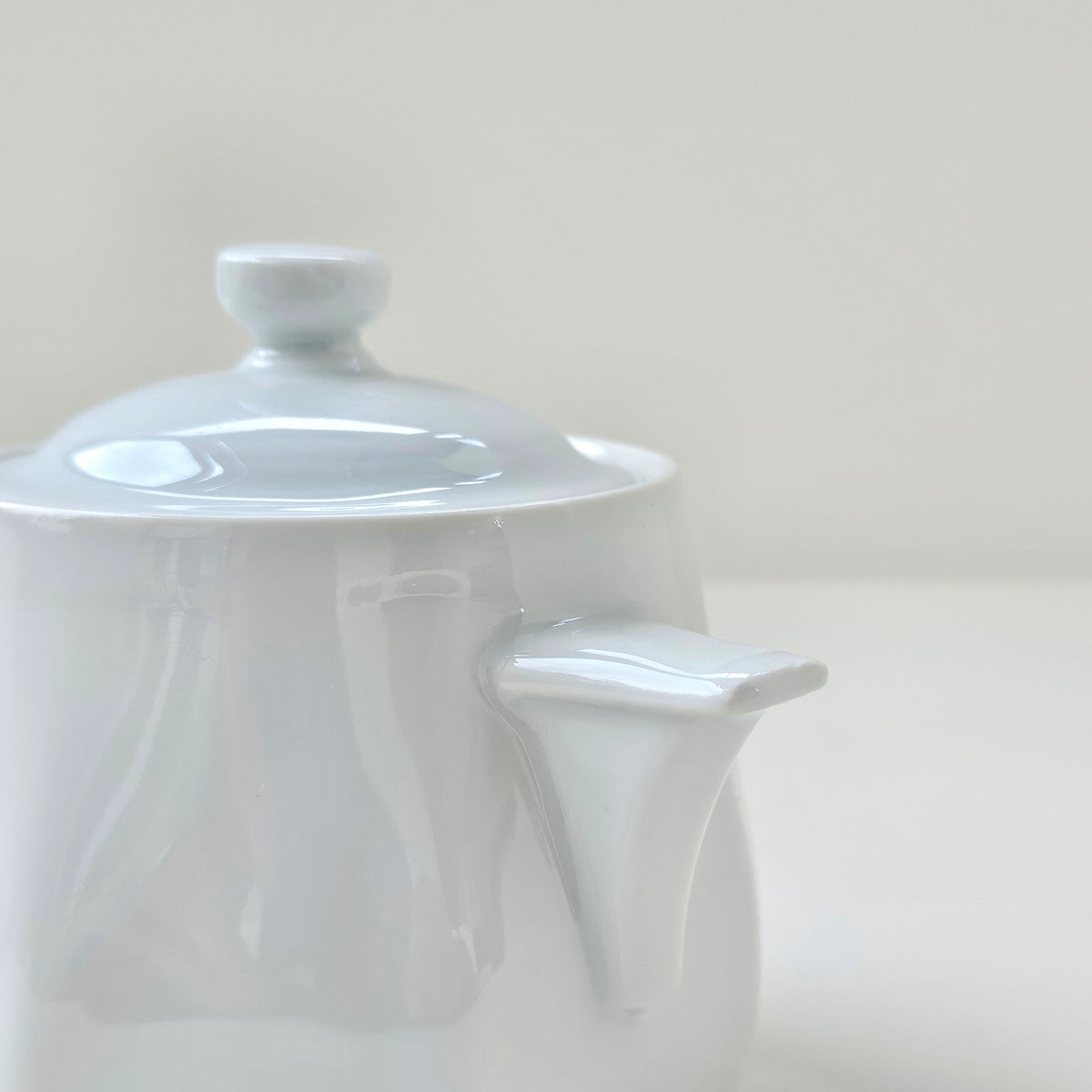 Petit sucrier couvert – Art déco – Aluminite Frugier – Limoges, v. 1920-1930