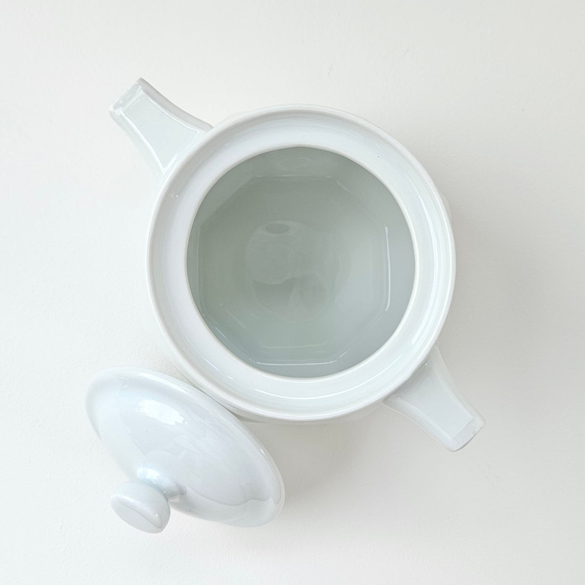 Petit sucrier couvert – Art déco – Aluminite Frugier – Limoges, v. 1920-1930