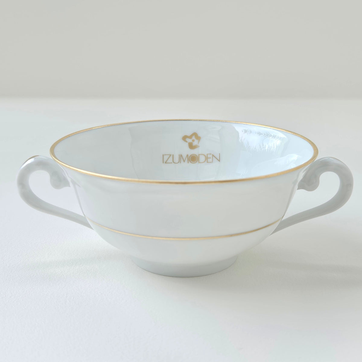 Tasses à consommé – Georges Boyer pour Izumoden (Japon) – Limoges, v. 1980-1990