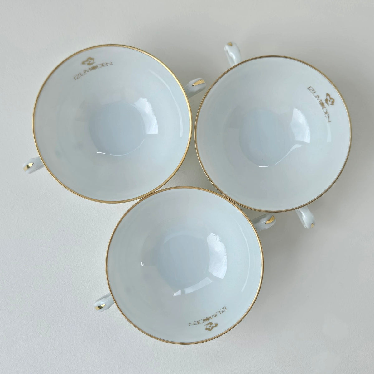 Tasses à consommé – Georges Boyer pour Izumoden (Japon) – Limoges, v. 1980-1990