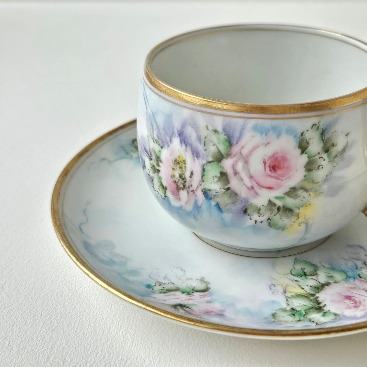 Tasse et soucoupe – Manufacture Elite Works (Bawo & Dotter) – Limoges, v. 1900