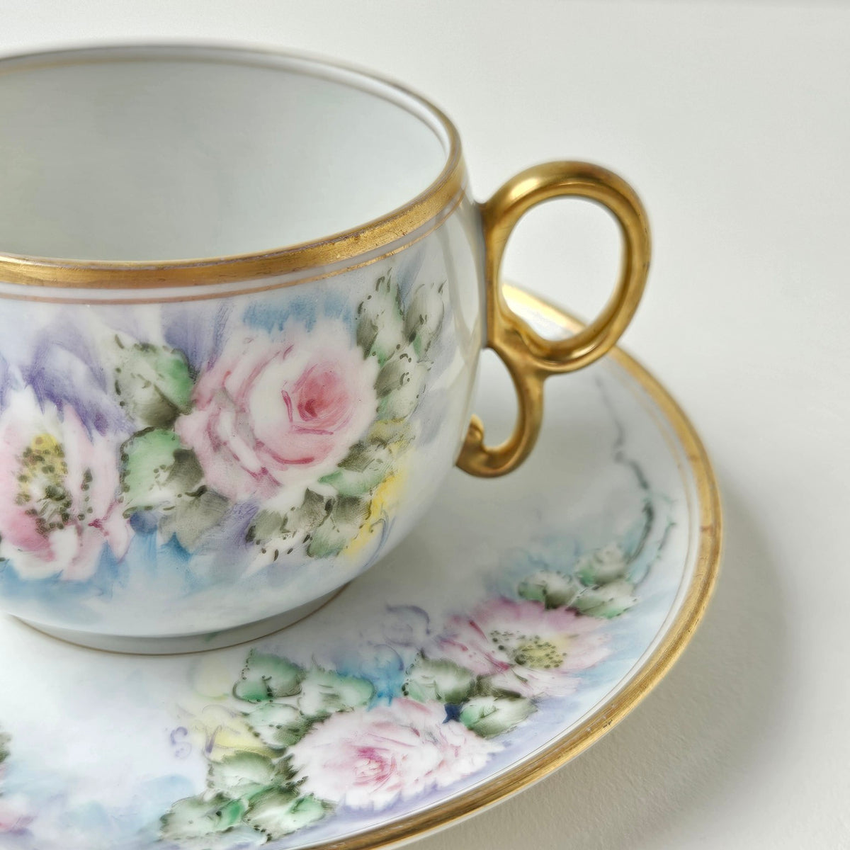 Tasse et soucoupe – Manufacture Elite Works (Bawo & Dotter) – Limoges, v. 1900