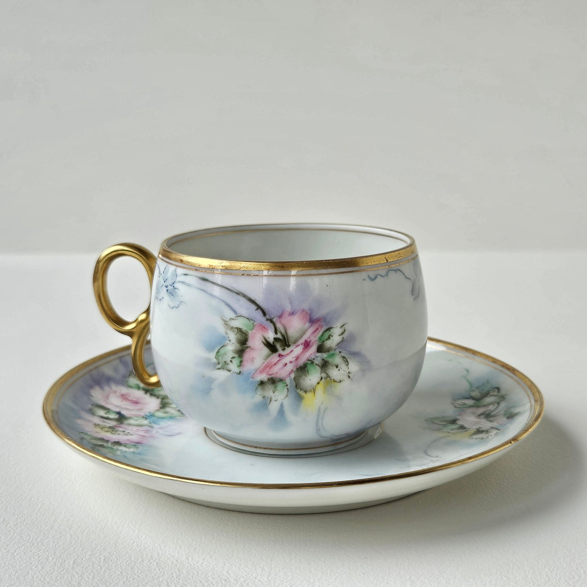 Tasse et soucoupe – Manufacture Elite Works (Bawo & Dotter) – Limoges, v. 1900