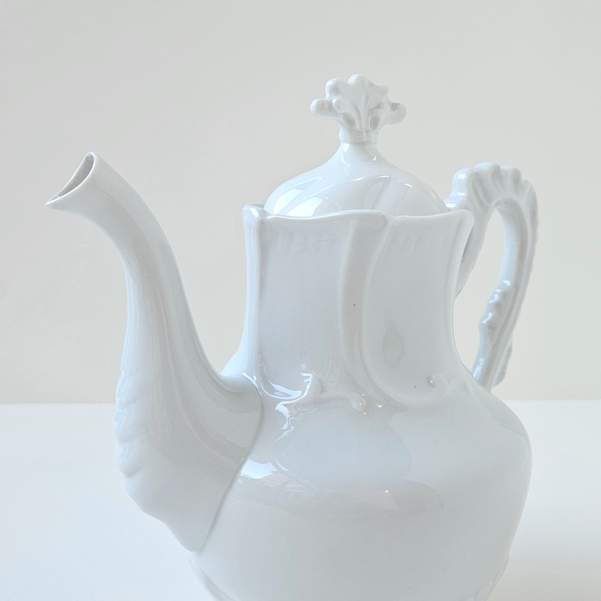 Antique Teapot – Unidentified Manufacturer – Limoges, c. 1900