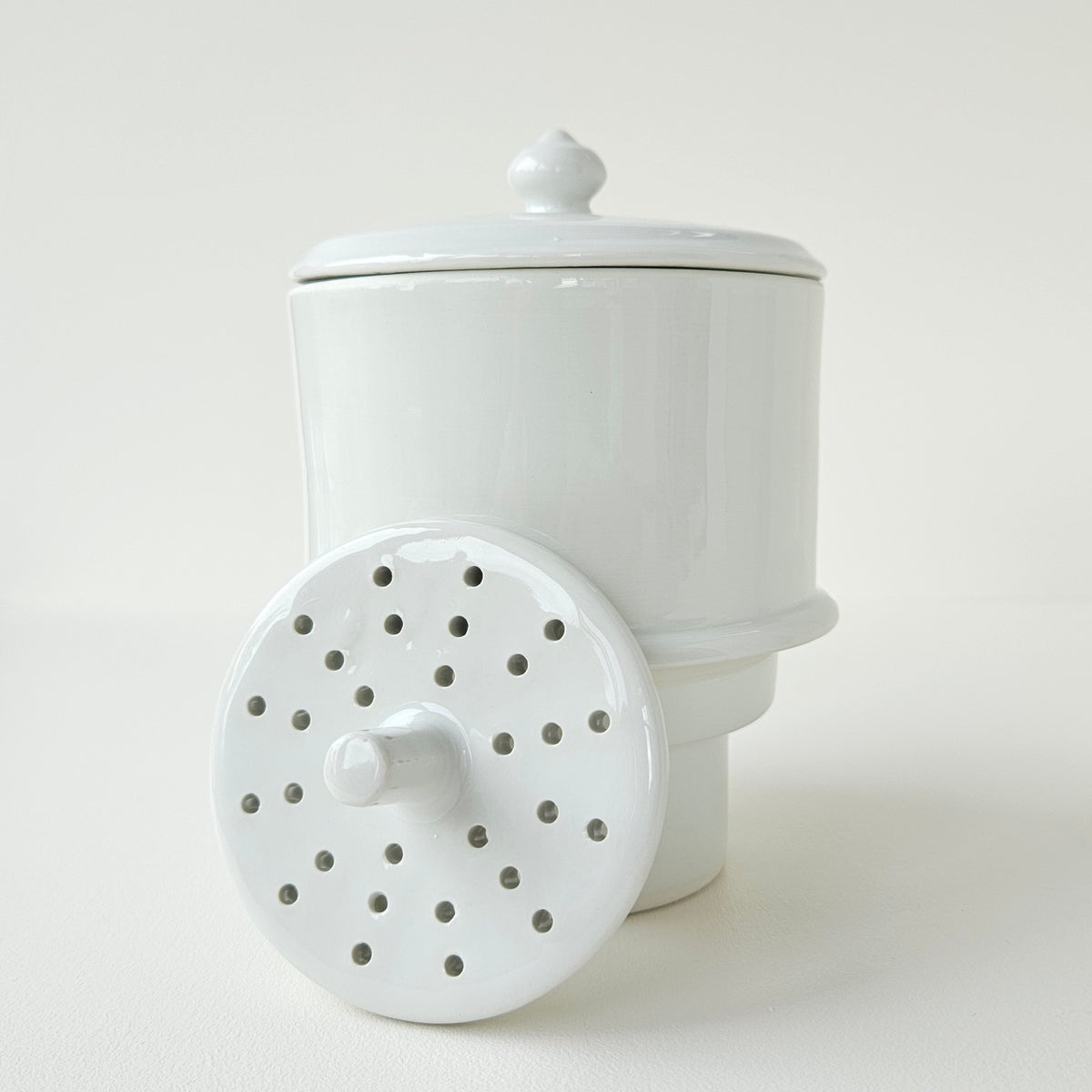 Verseuse à filtre de style Art déco – Aluminite – Manufacture René Frugier – Limoges, v. 1920-1930
