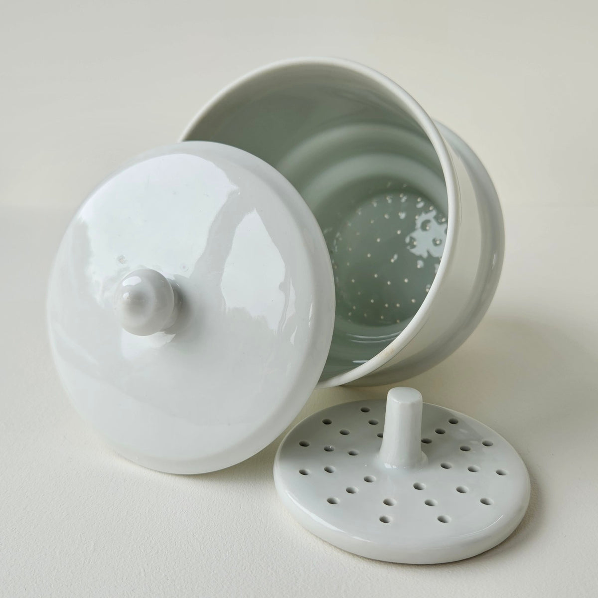 Verseuse à filtre de style Art déco – Aluminite – Manufacture René Frugier – Limoges, v. 1920-1930